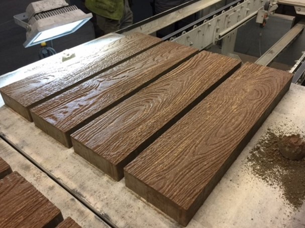 Endprodukt_Holzoptik_Beton